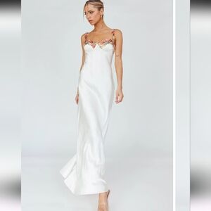 NWT Selfie Leslie Rose Garden Floral Applique Midi White Cream Dress Med M Gown